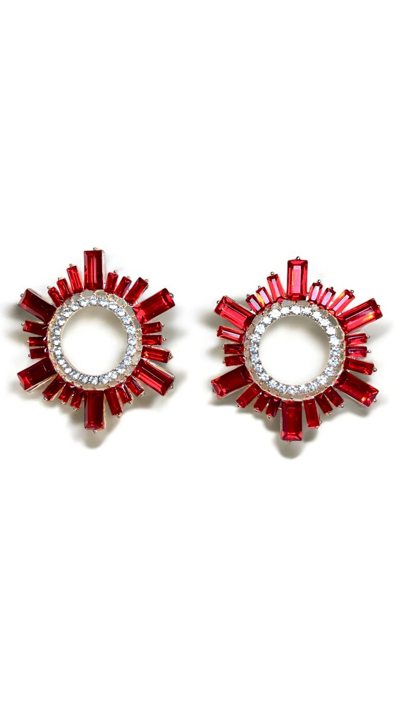 Rode statement oorbellen