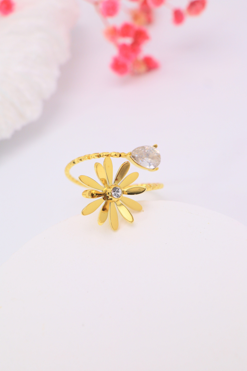 Asymmetrische bloemenring