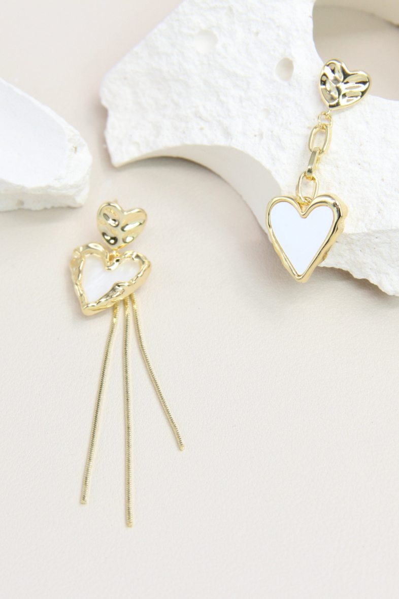 Asymmetrische oorbellen