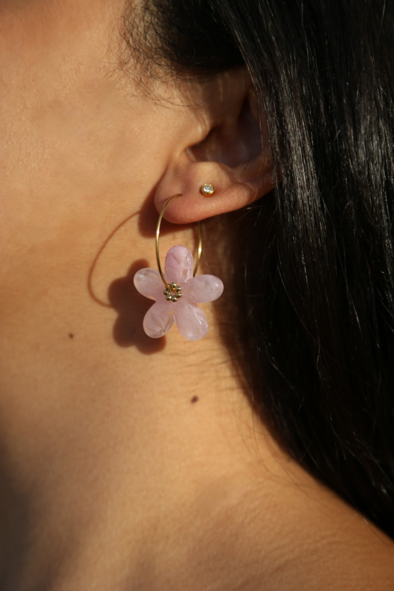 Oorring met bloem