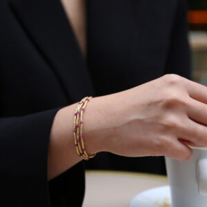 Elastische paarse armbanden