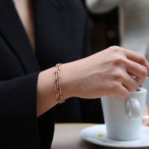 Elastische paarse armbanden