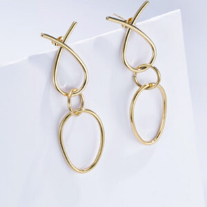 Oorbellen met een twist