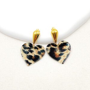 Hartjes oorbellen met panterprint