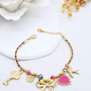 Kleurrijke decoratieve bedelarmband